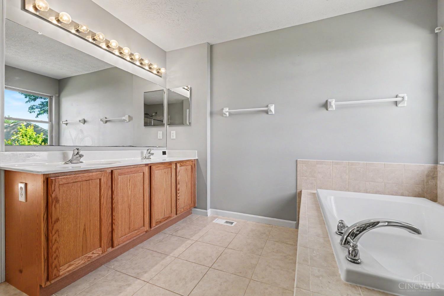 6176 Spires Drive, Miami Twp, OH, 45140