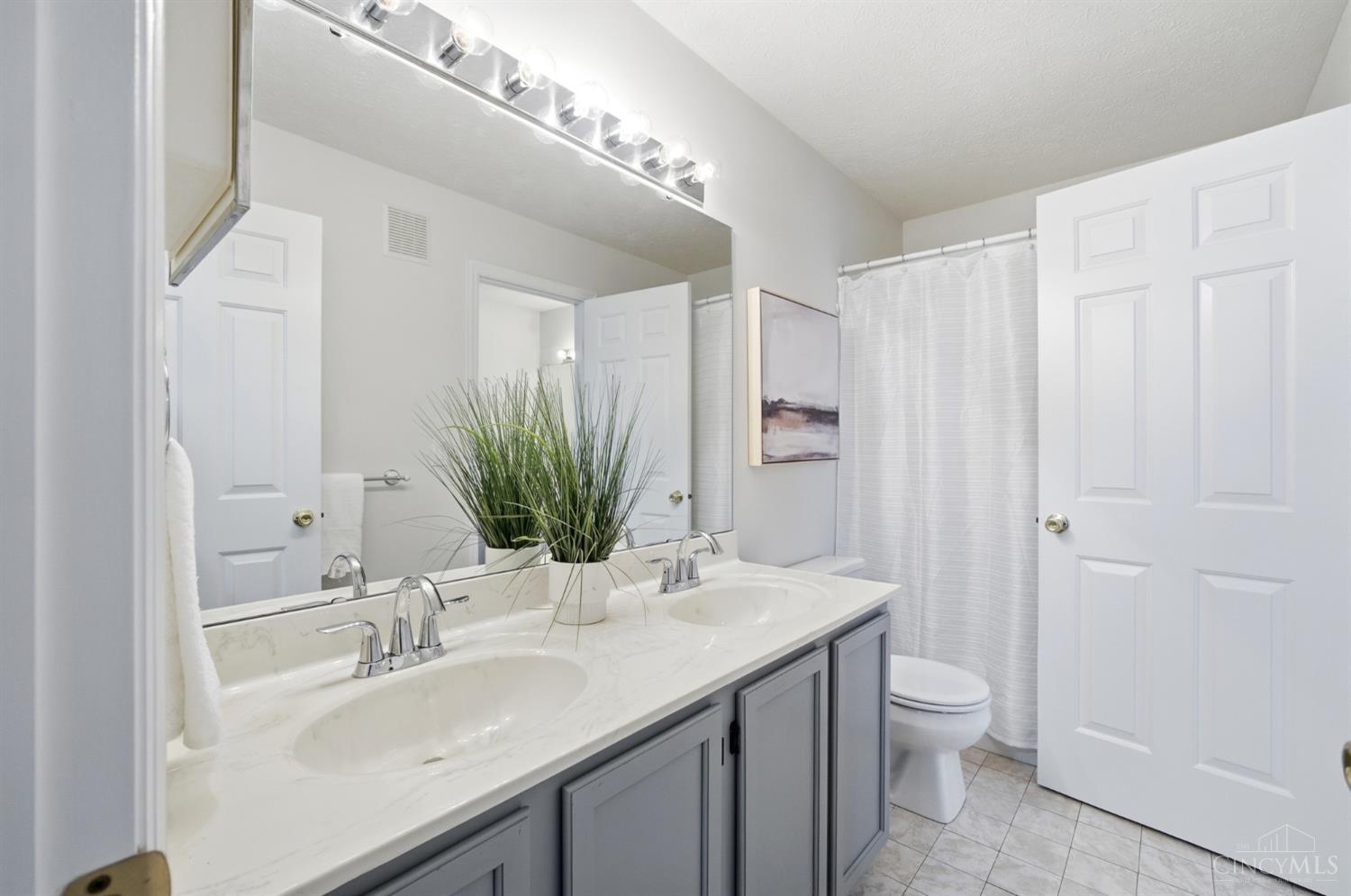 1013 John Street, Cincinnati, OH, 45203 — photo 20
