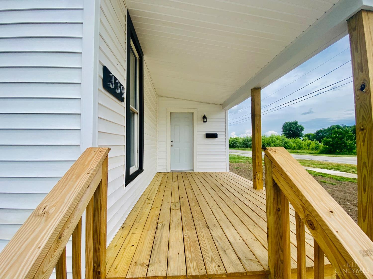 This home — photo 3