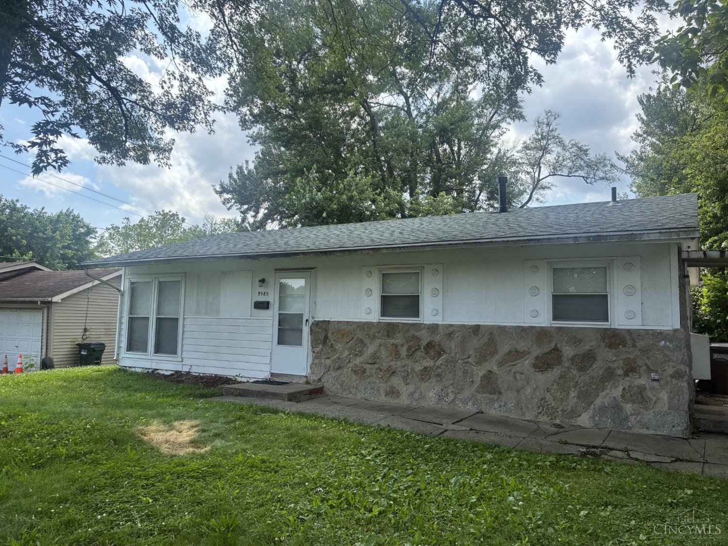 9585 Ridgemoor Avenue, Colerain Twp, OH, 45231 — photo 2