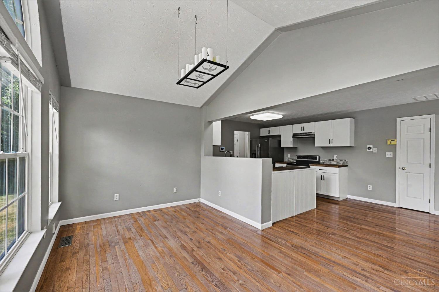 6423 Riverbend Drive, Clayton, OH, 45415 — photo 9