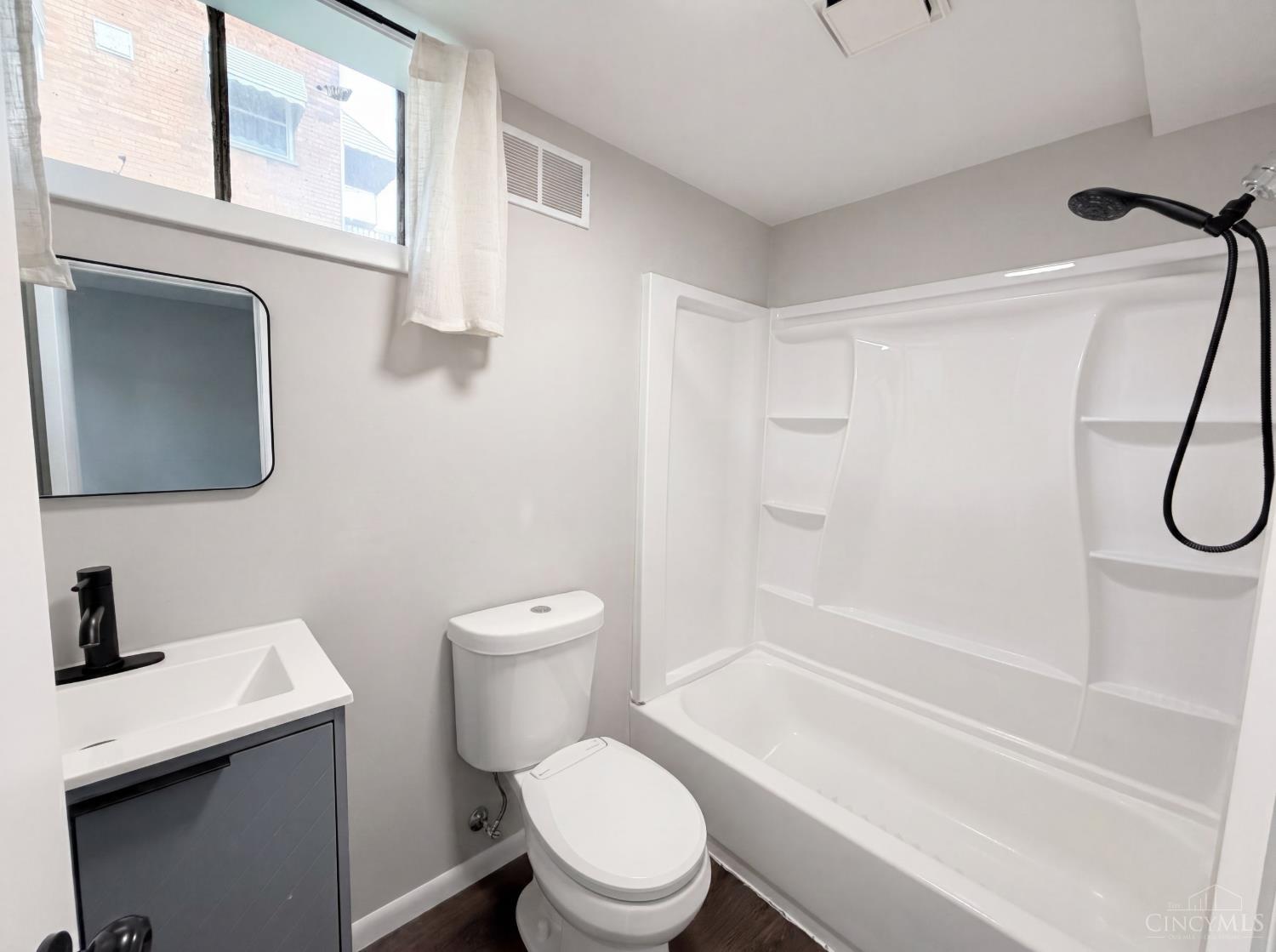 577 Lowell Avenue, Cincinnati, OH, 45220 — photo 15