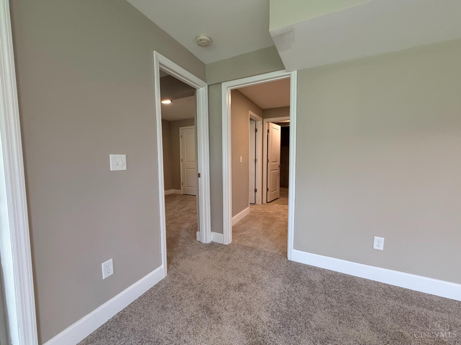 6723 Daniels Walk, Cincinnati, OH, 45233 — photo 35