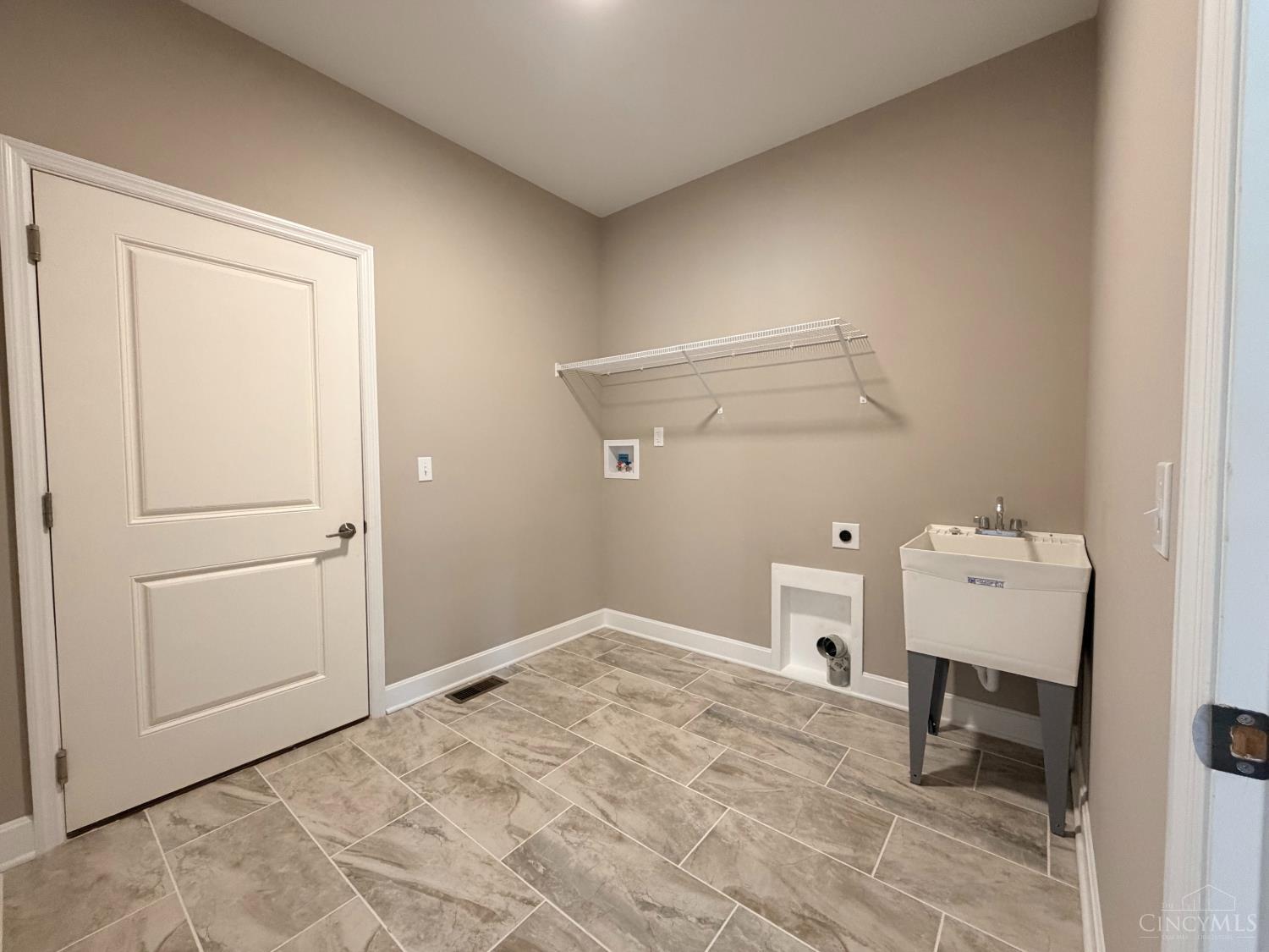 6723 Daniels Walk, Cincinnati, OH, 45233 — photo 16