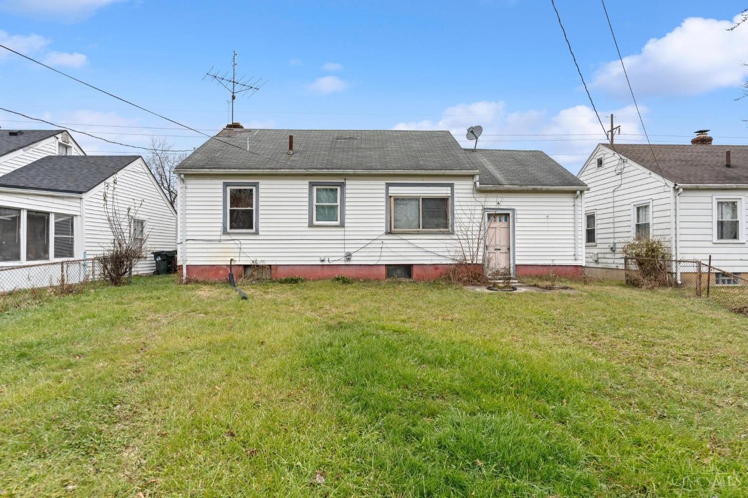 3648 Siebenthaler Avenue, Harrison Twp, OH, 45406 — photo 6