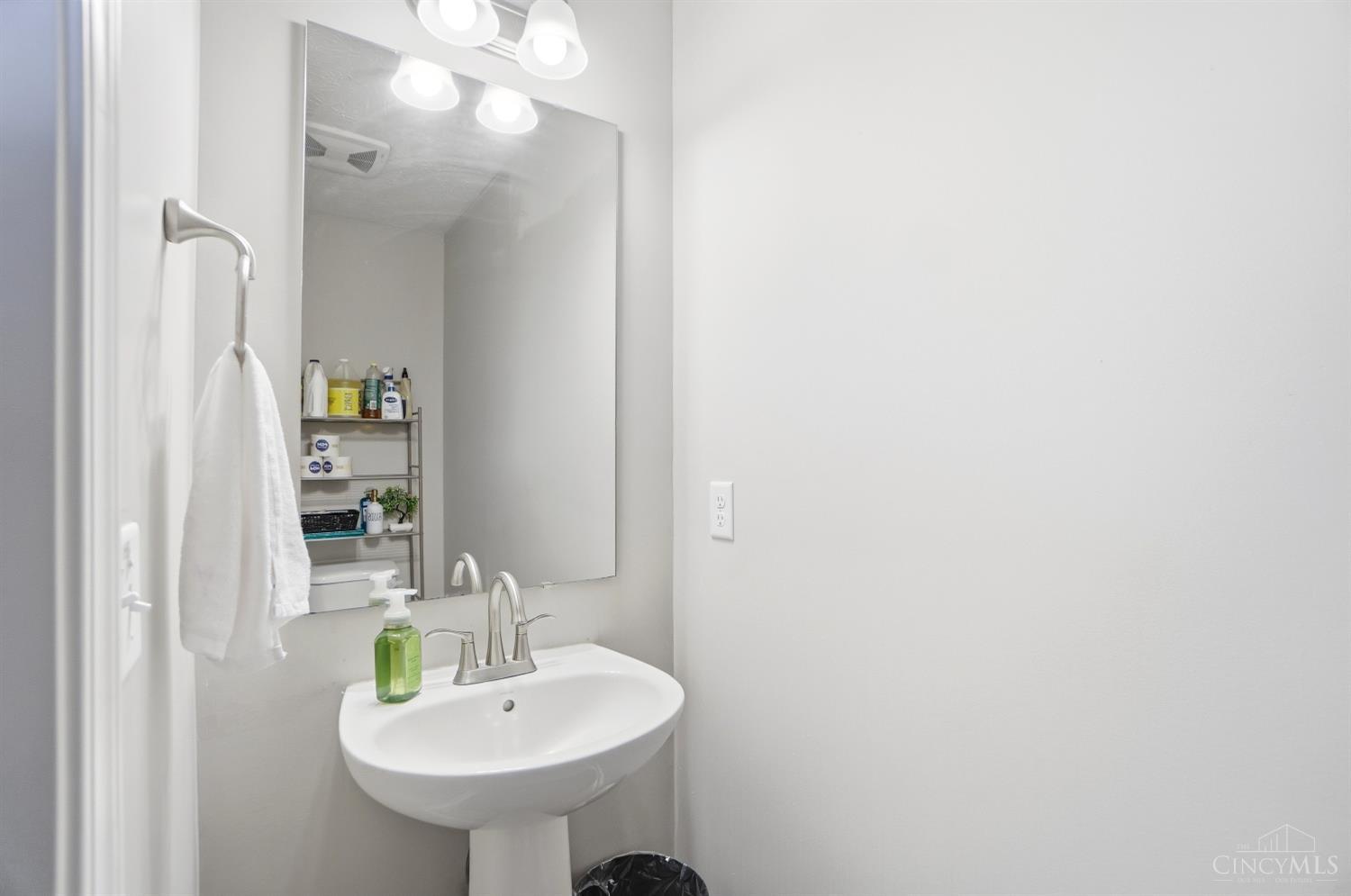 2224 Pine Valley Drive, Hamilton, OH, 45013 — photo 17
