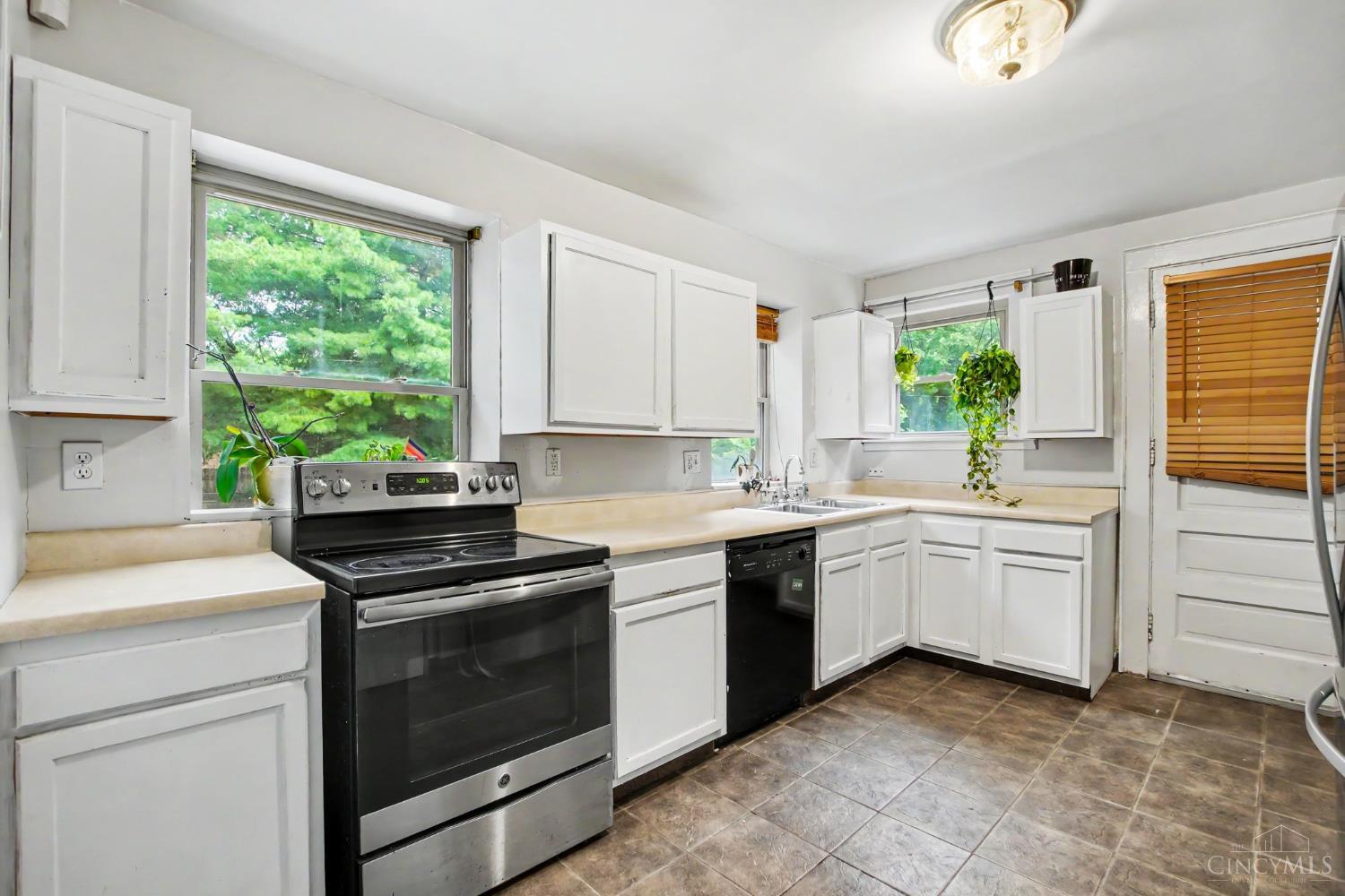 7329 Scottwood Avenue, Cincinnati, OH, 45237