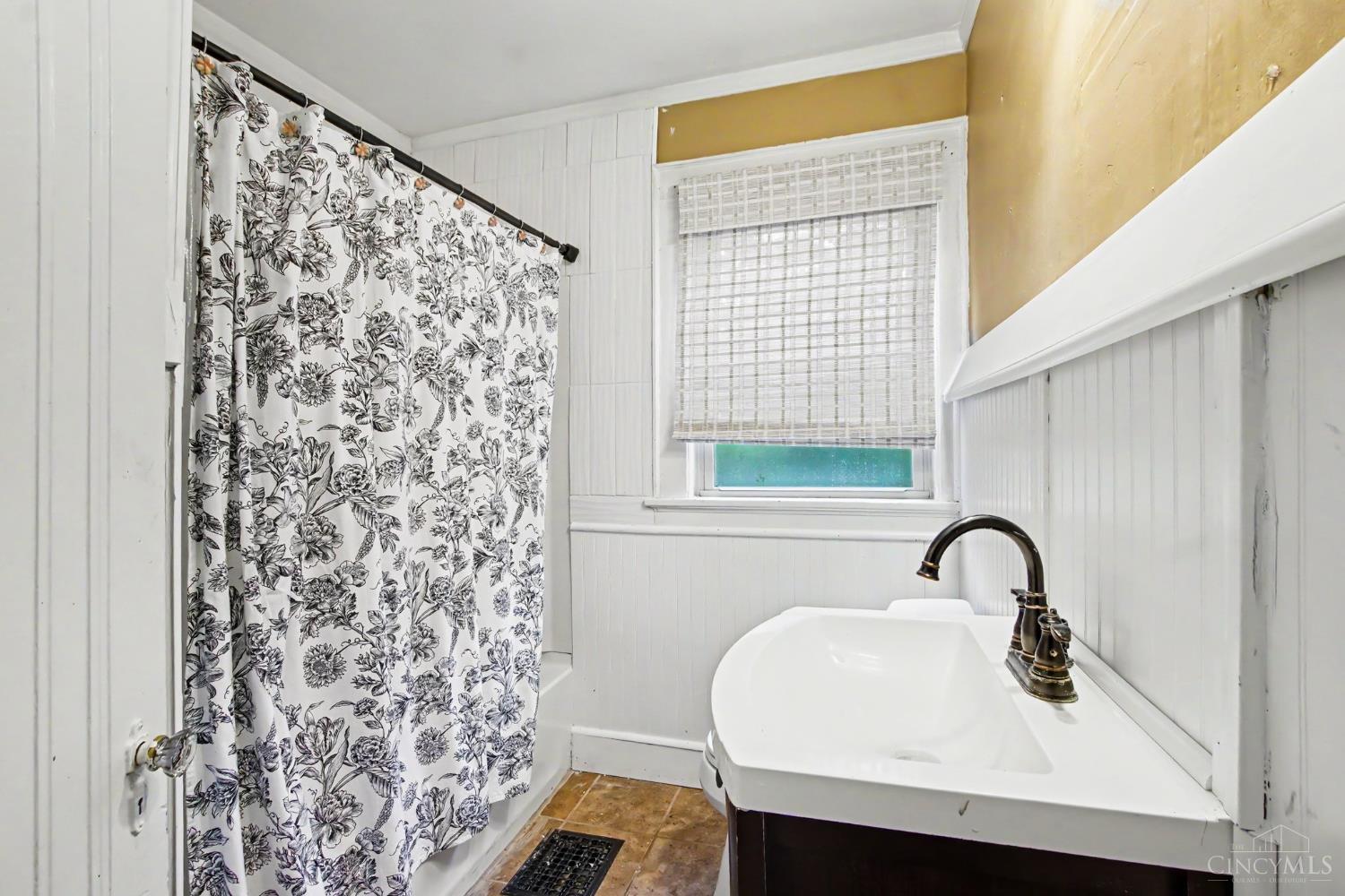 7329 Scottwood Avenue, Cincinnati, OH, 45237
