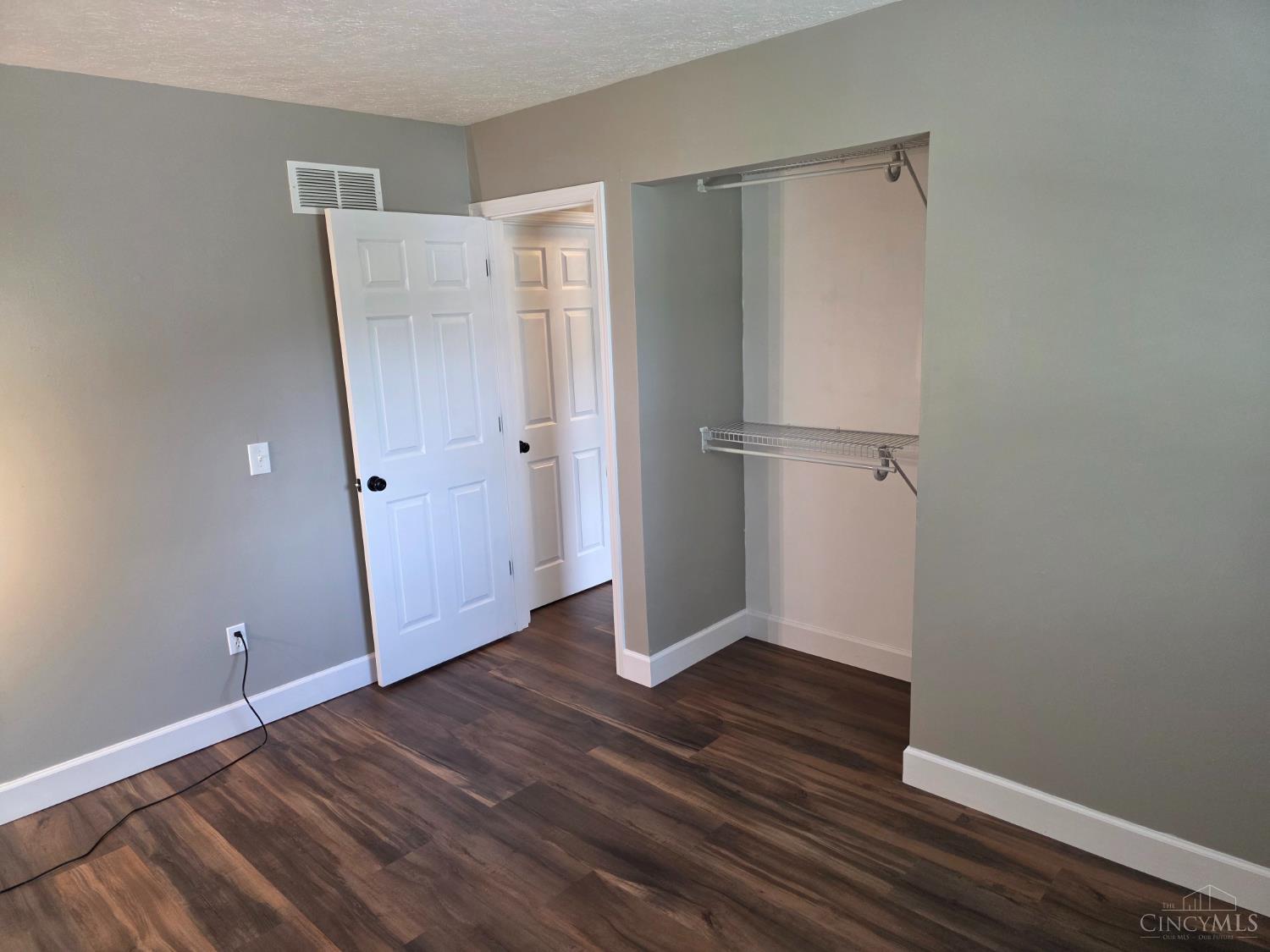 5572 Creekwood Circle, West Chester, OH, 45069 — photo 13