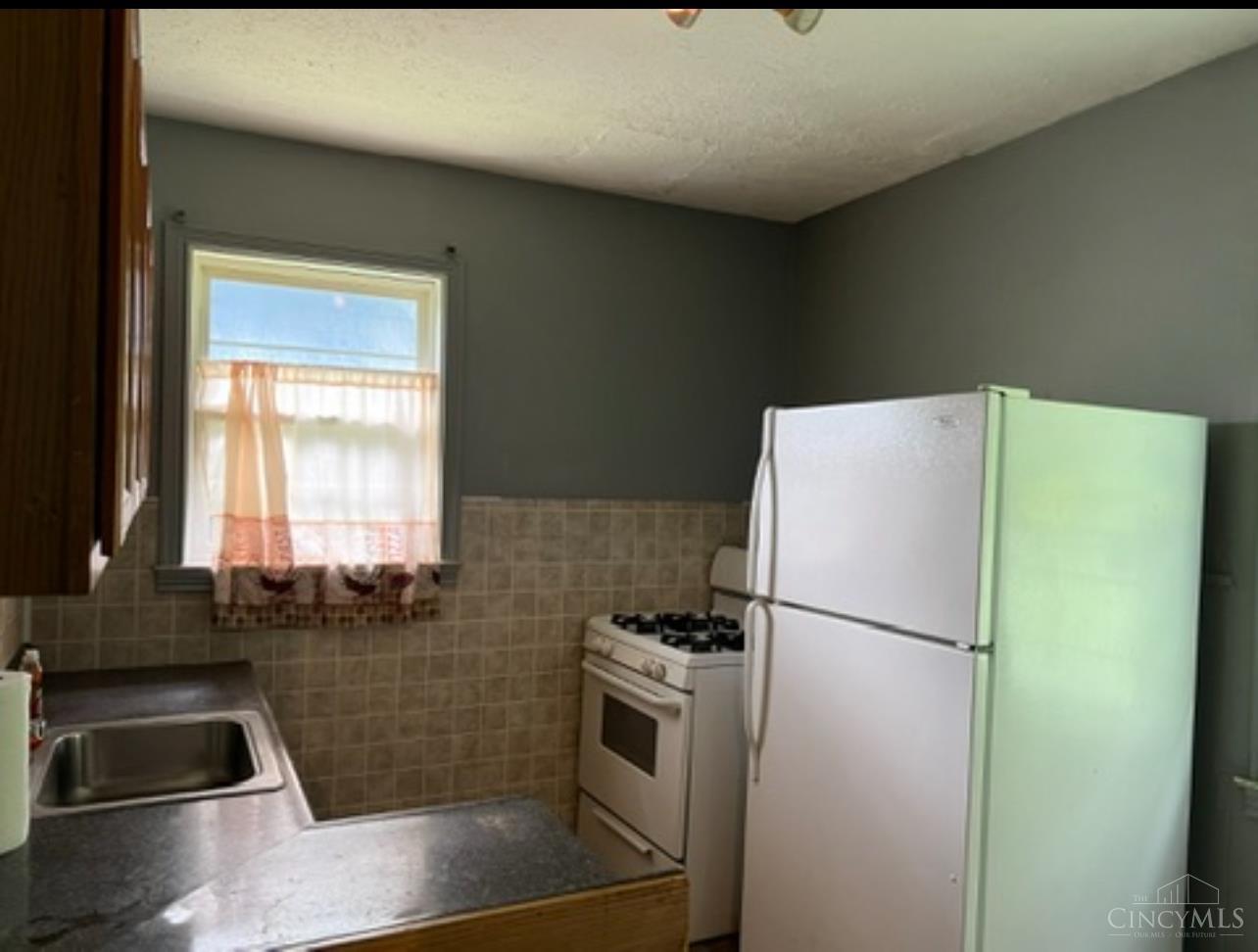 Homes for sale in Cincinnati, OH | 3541 Vinecrest, Cincinnati, OH 45220 | MLS# 1883273
