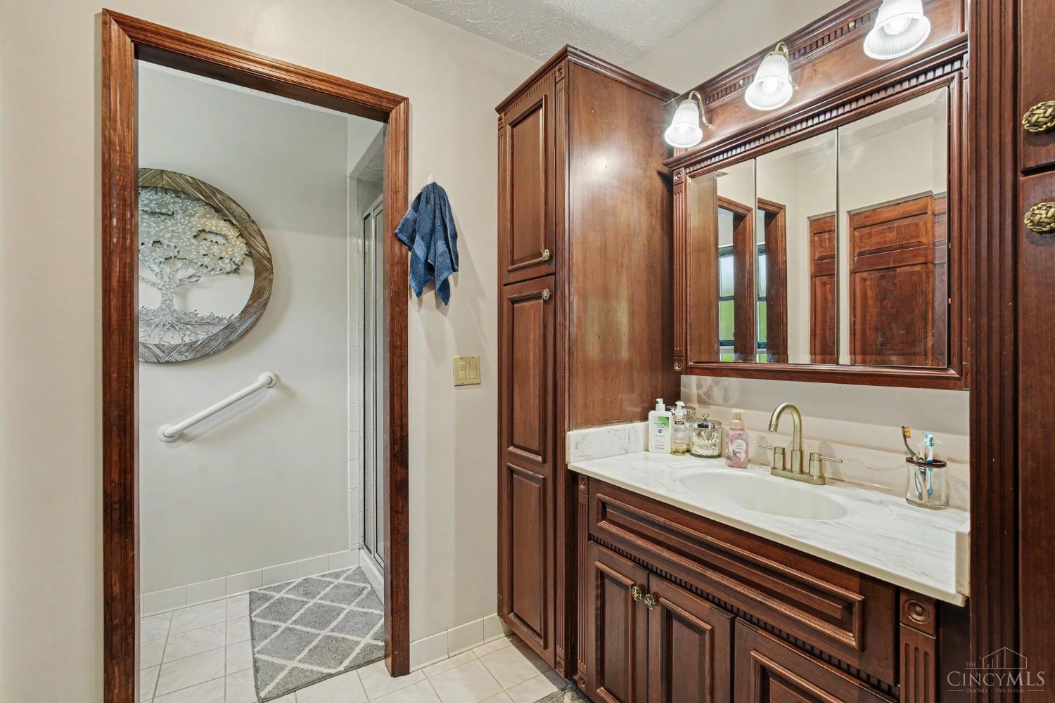 8393 Bridgetown Road, Miami Twp, OH, 45002 — photo 17