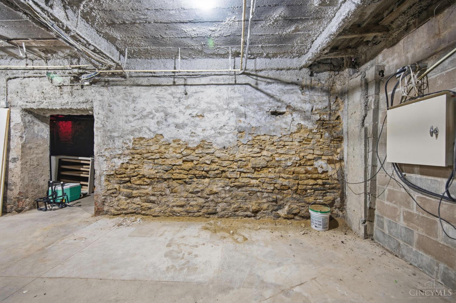 1338 Vine Street, Cincinnati, OH, 45202 — photo 34