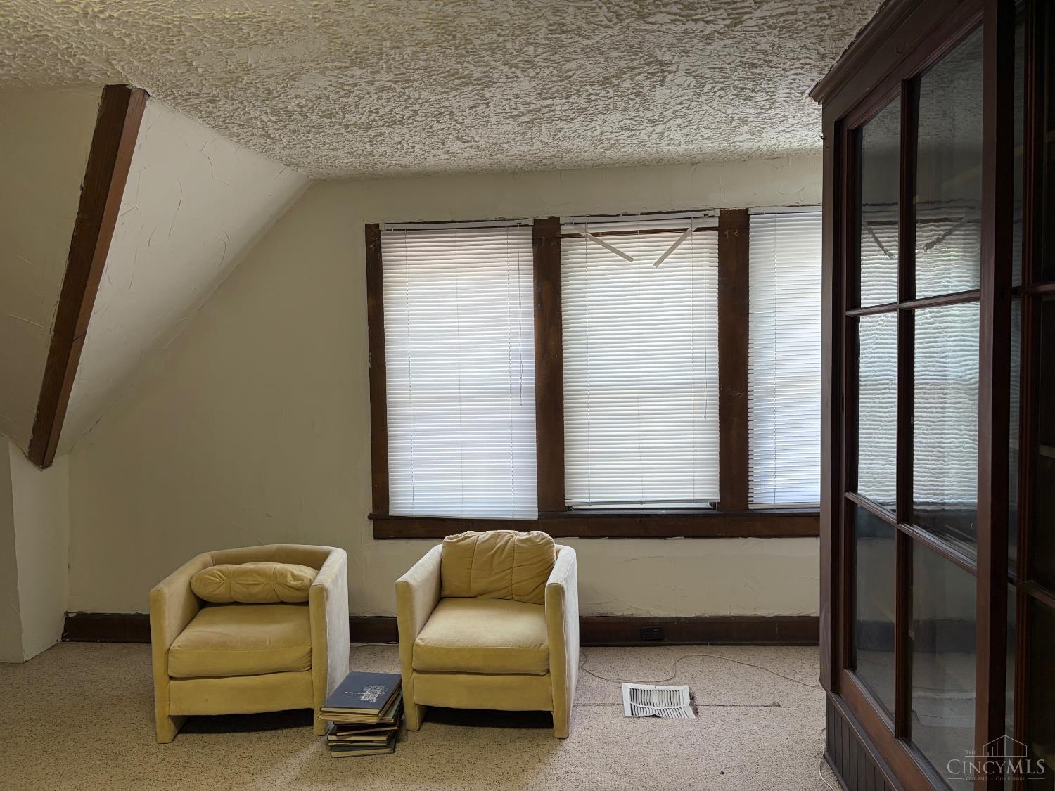 1363 Myrtle Avenue, Cincinnati, OH, 45206 — photo 12