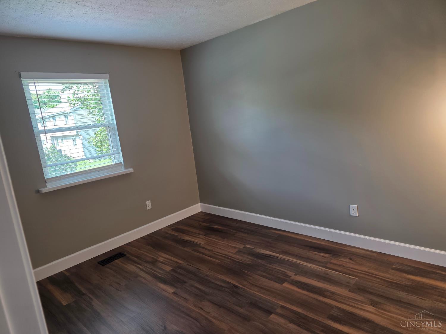 5572 Creekwood Circle, West Chester, OH, 45069 — photo 12