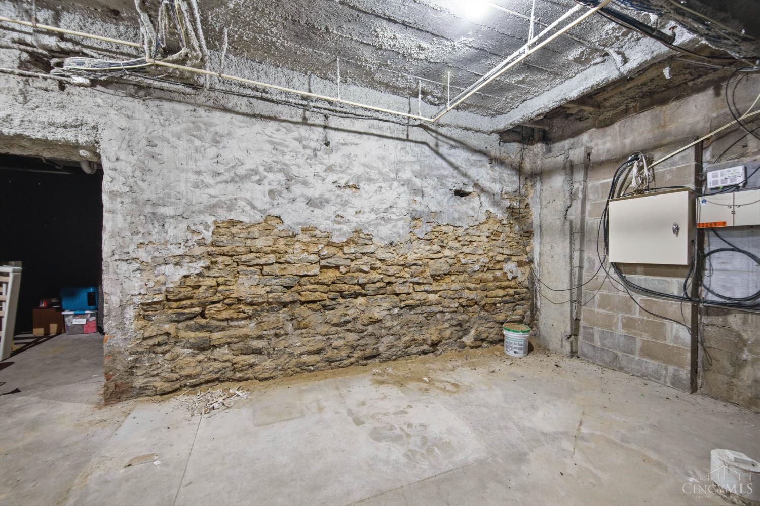 1338 Vine Street, Cincinnati, OH, 45202 — photo 35