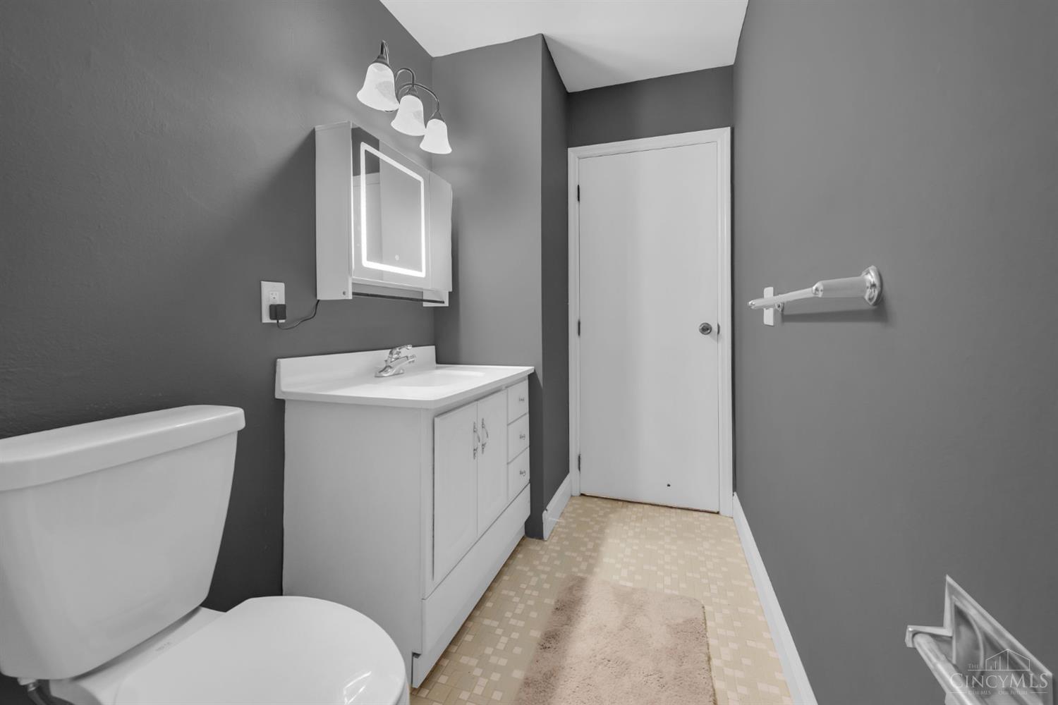 6826 Parkland Avenue, Cincinnati, OH, 45233 — photo 13