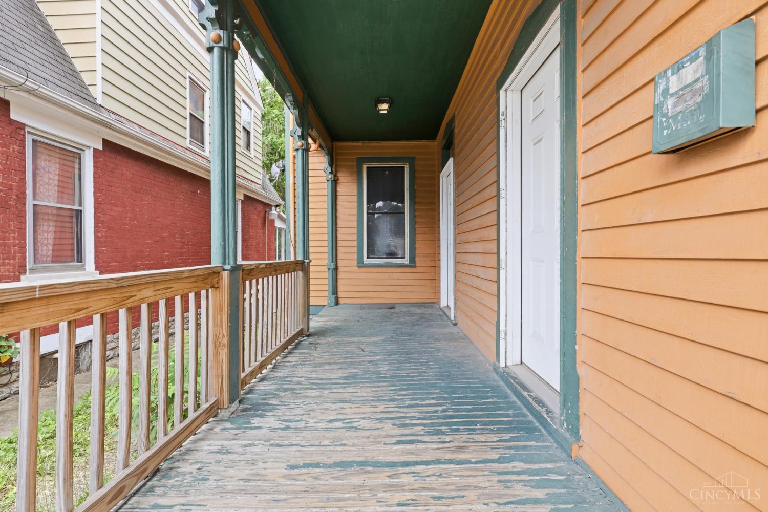This home — photo 3
