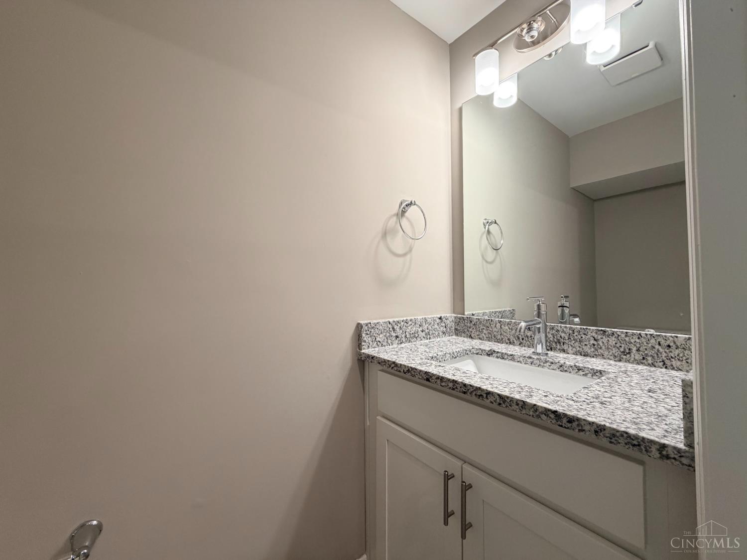 381 Cityscape West Drive, Cincinnati, OH, 45205 — photo 26