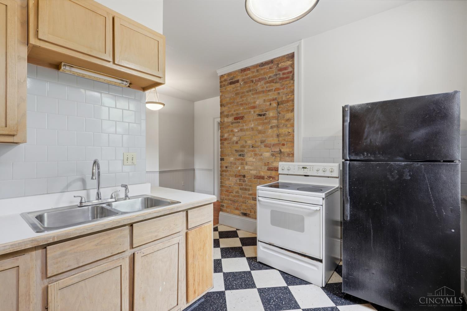 This home — photo 13