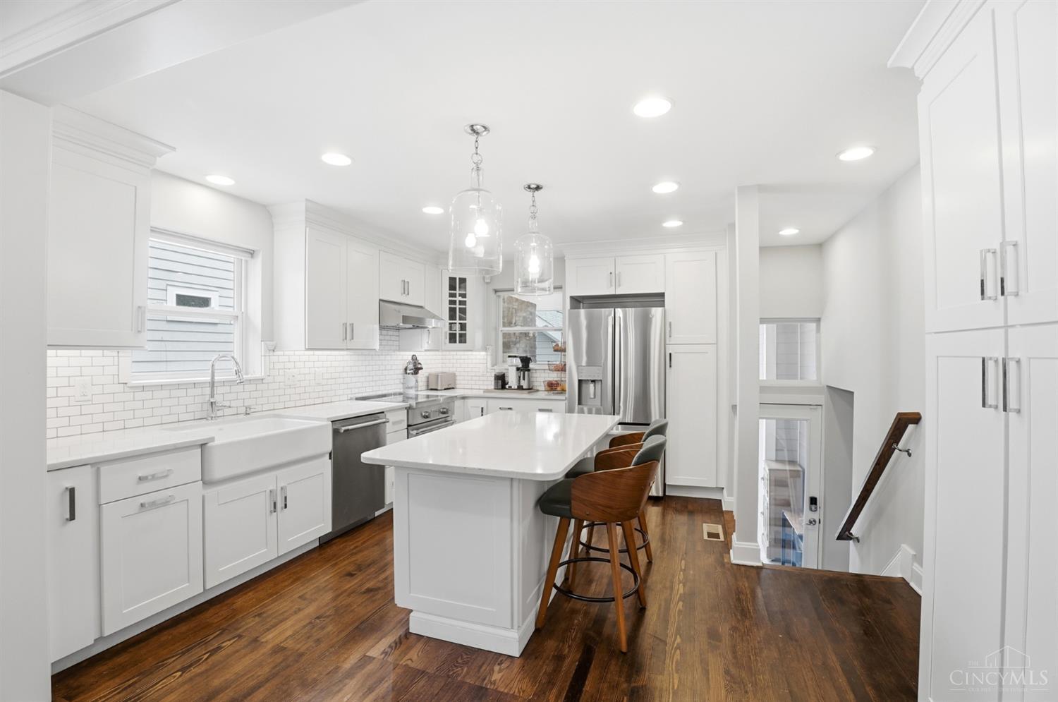 3422 Ault View Avenue