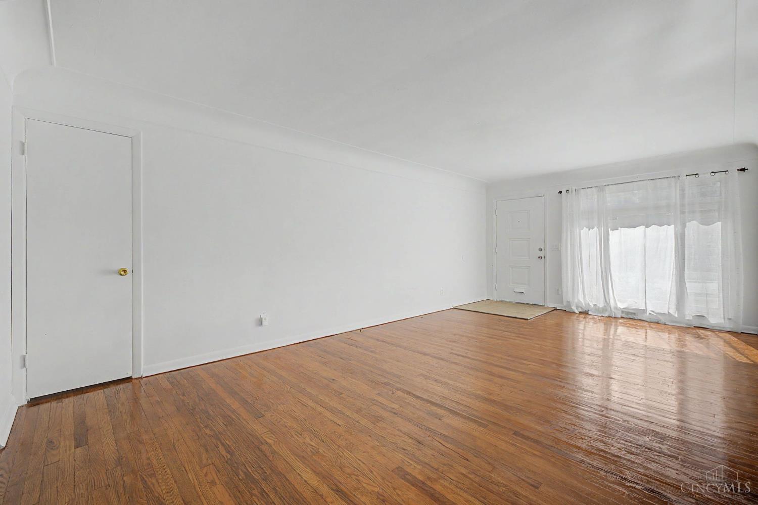 8847 Mockingbird Lane, Springfield Twp., OH, 45231 — photo 11