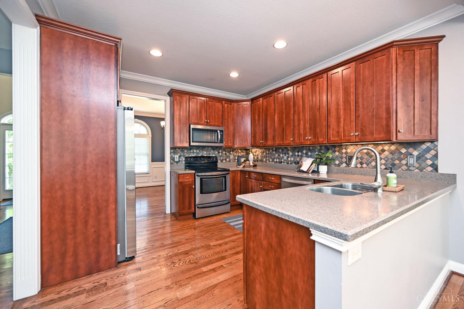 245 Hunter Woods Drive, Oxford, OH, 45056 — photo 12