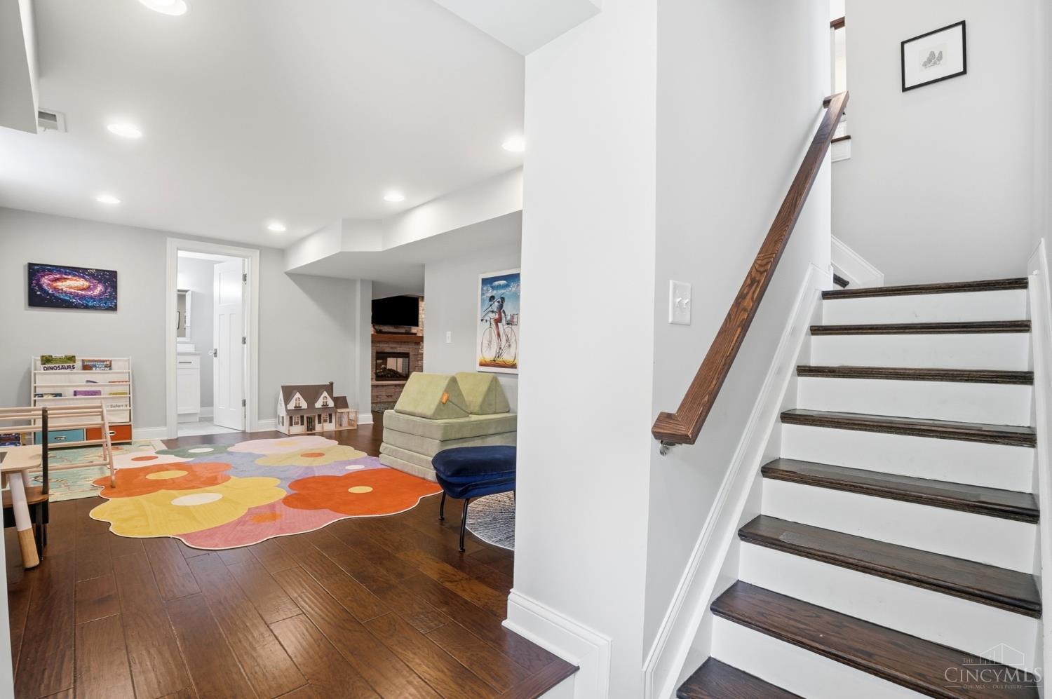 3422 Ault View Avenue