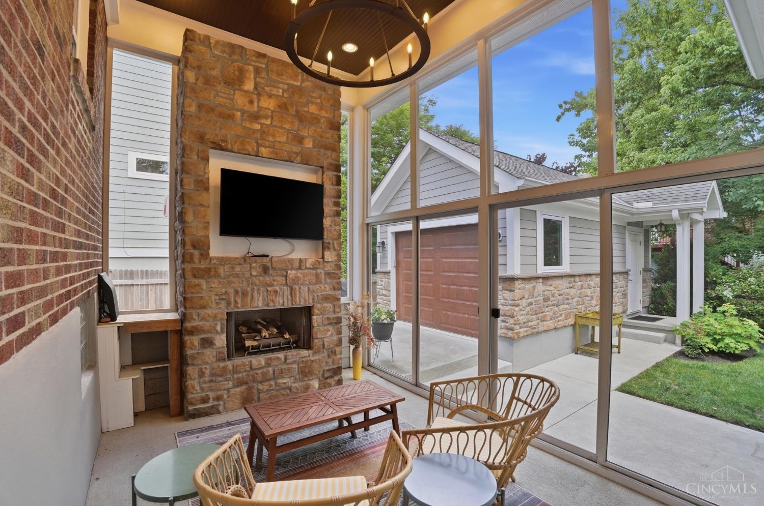 3422 Ault View Avenue