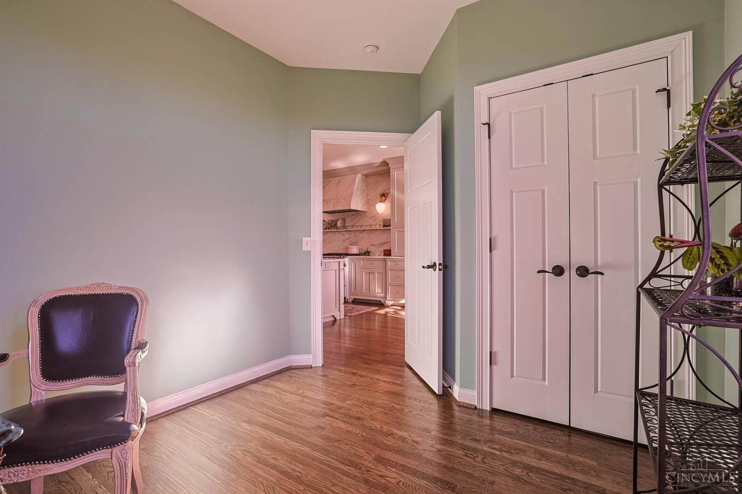 330 Boal Street, Cincinnati, OH, 45202 — photo 31