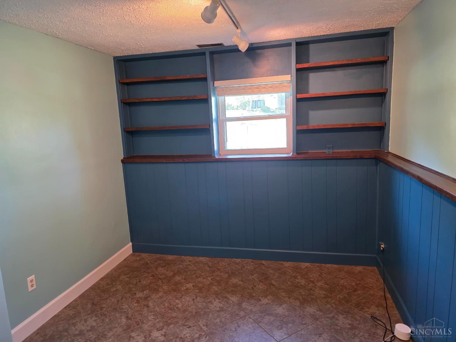 5572 Creekwood Circle, West Chester, OH, 45069 — photo 17