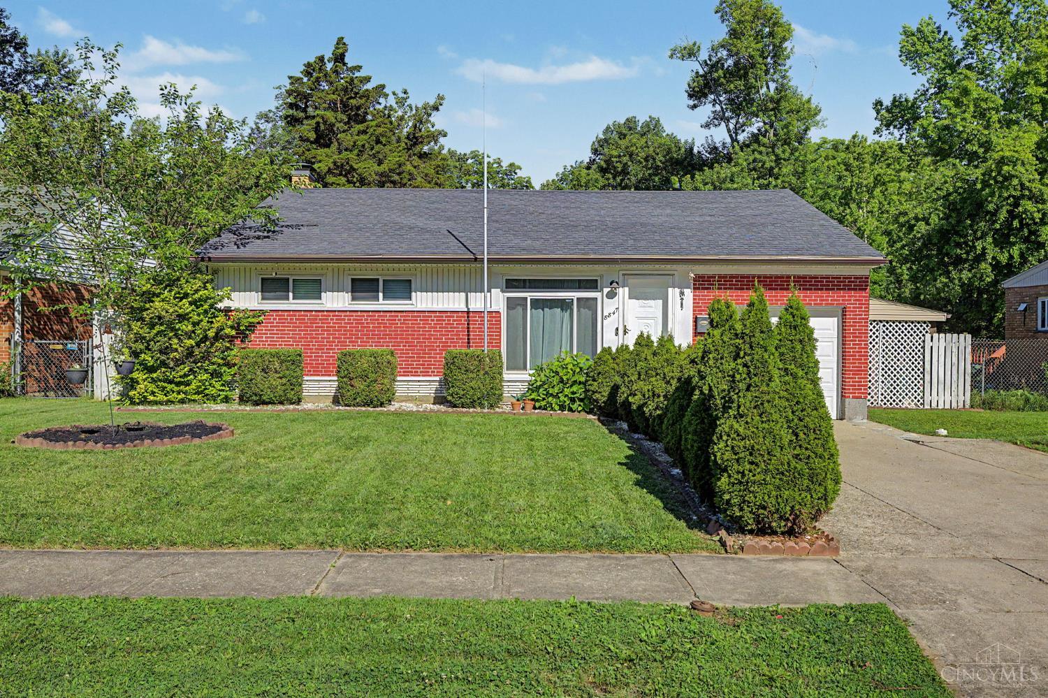 8847 Mockingbird Lane, Springfield Twp., OH, 45231 — photo 2