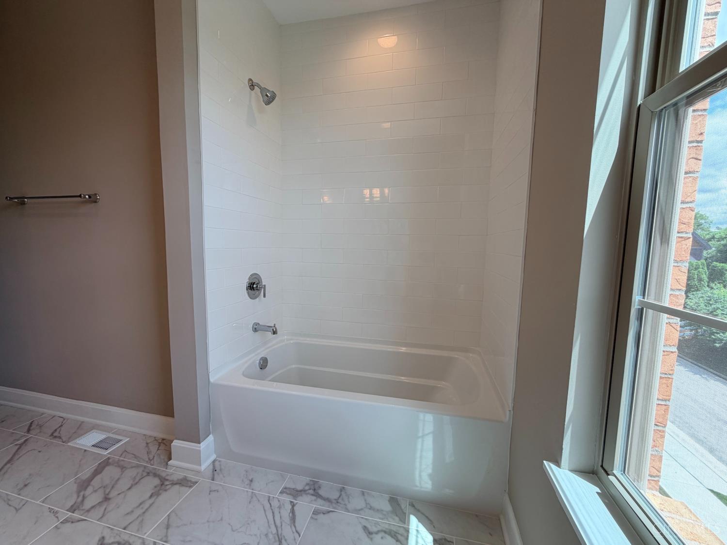 381 Cityscape West Drive, Cincinnati, OH, 45205 — photo 14