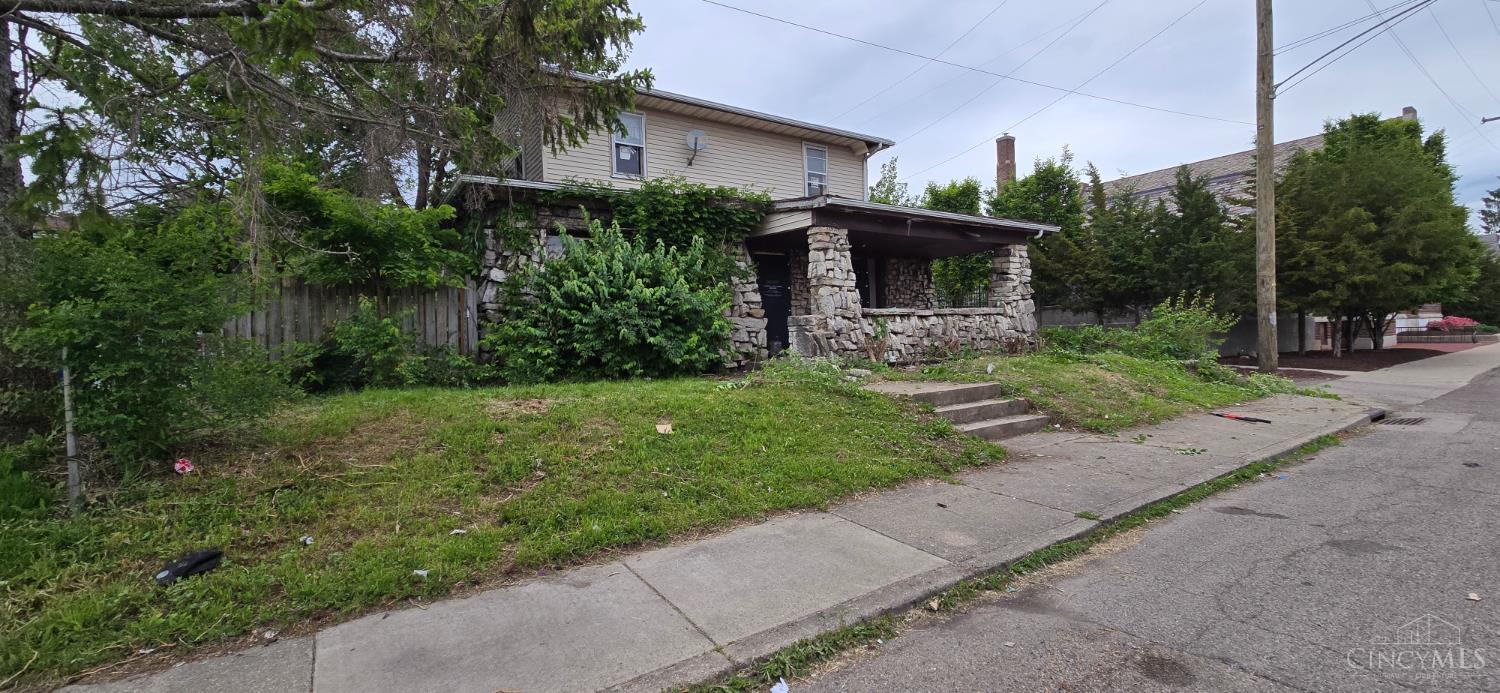 Homes for sale in Dayton, OH | 215 Edmund St, Dayton, OH 45404 | MLS# 1883288