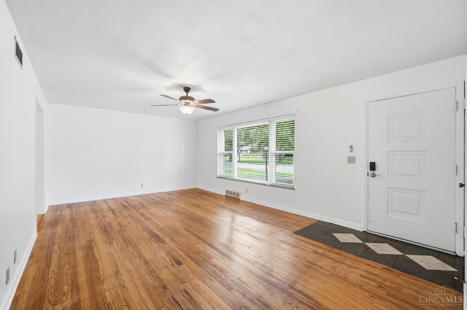5594 Sunnywoods Lane, Green Twp, OH, 45239 — photo 9