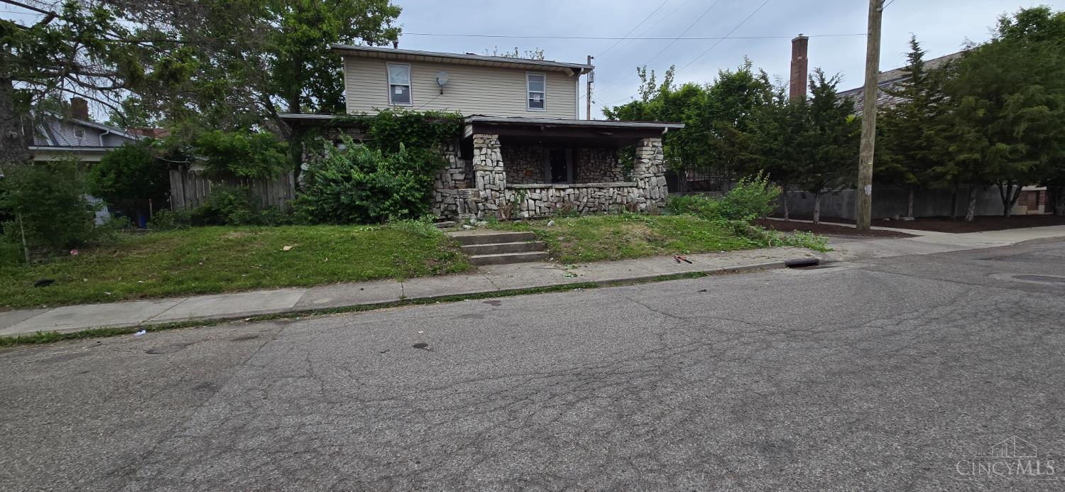 Homes for sale in Dayton, OH | 215 Edmund St, Dayton, OH 45404 | MLS# 1883288