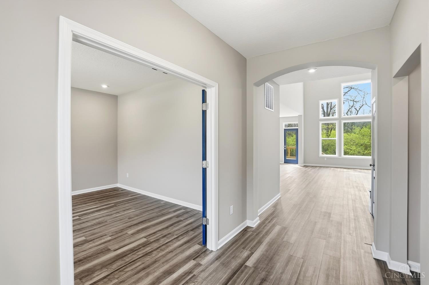 2615 Golden Leaf Drive, Beavercreek, OH, 45431 — photo 3