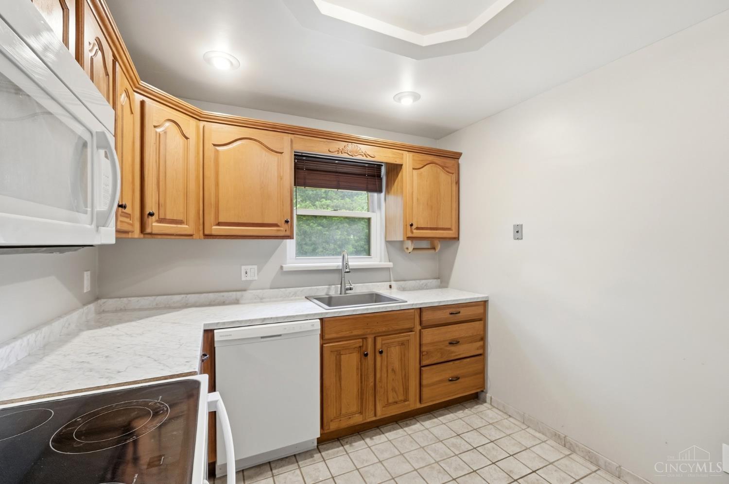5594 Sunnywoods Lane, Green Twp, OH, 45239 — photo 13