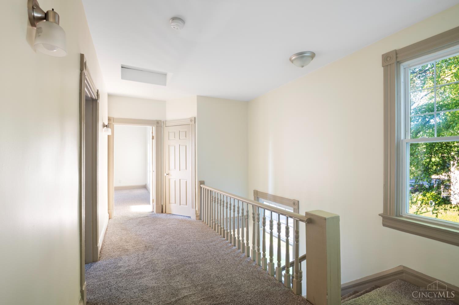 1237 Laidlaw Avenue, Cincinnati, OH, 45237 — photo 14