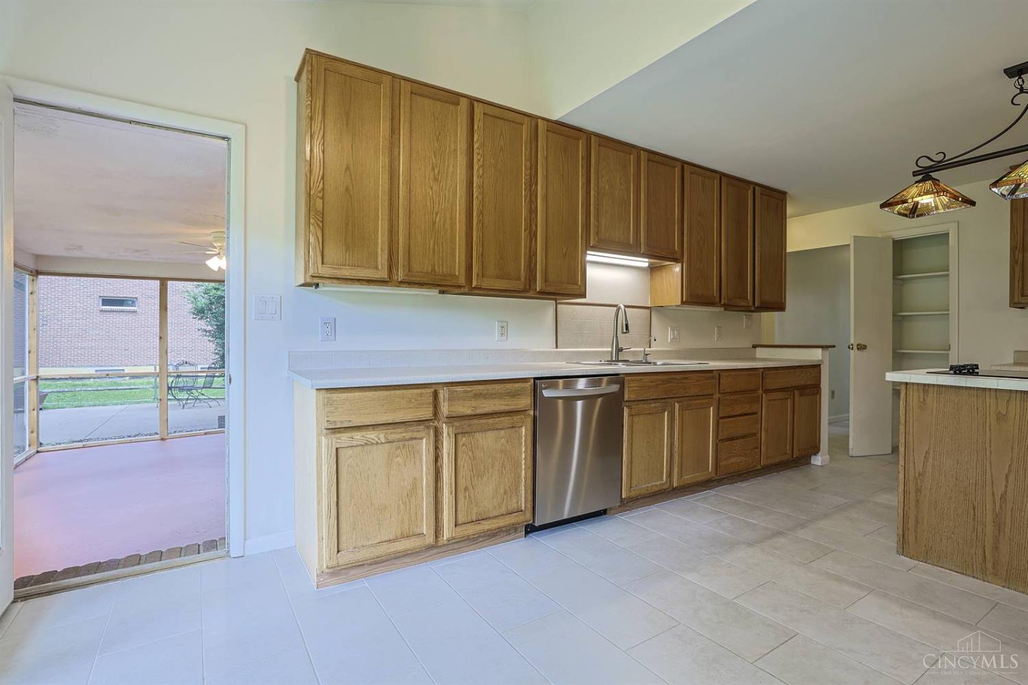 10639 Weil Road, Montgomery, OH, 45249 — photo 21