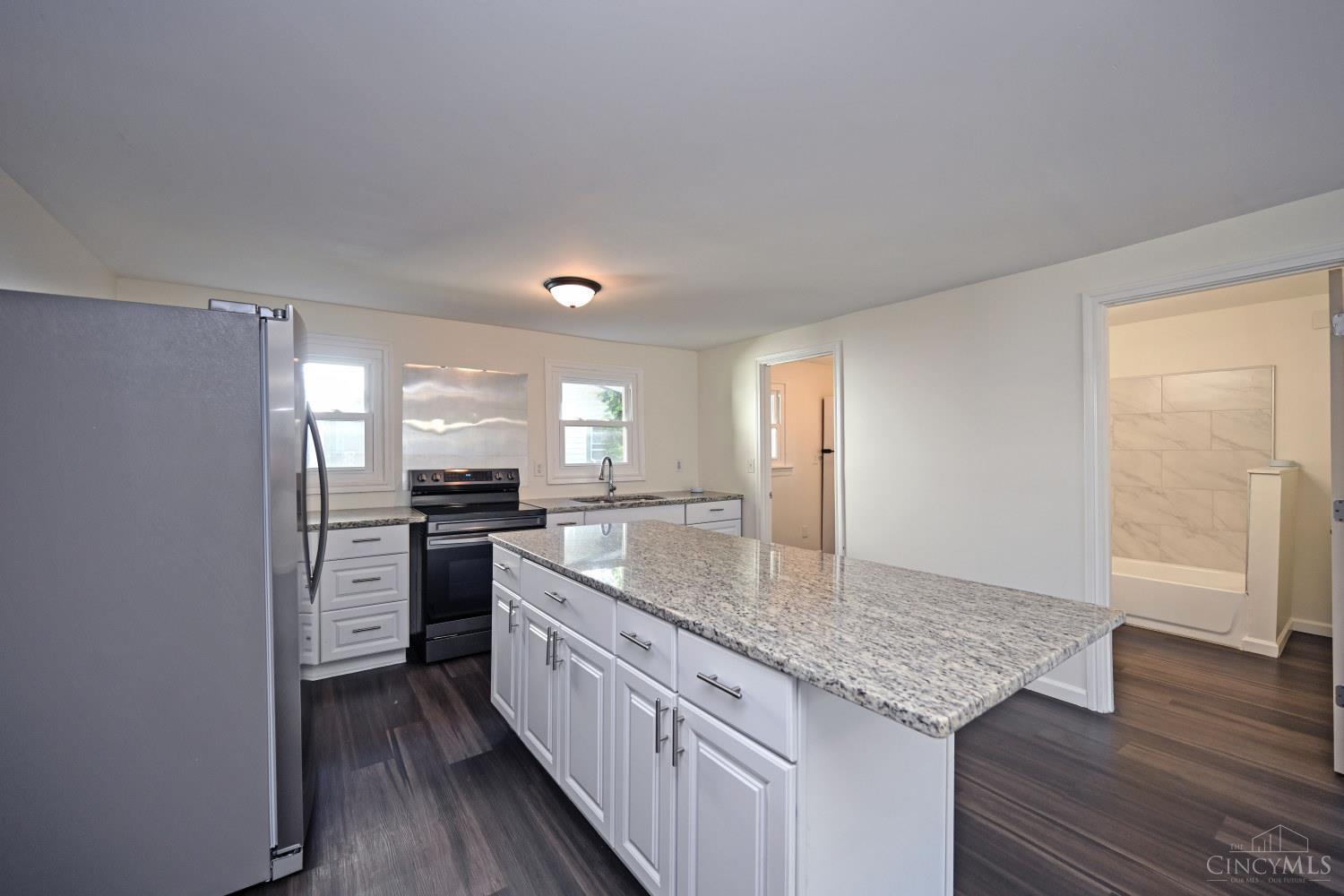 6065 Fifth Avenue, Miami Twp, OH, 45342 — photo 12