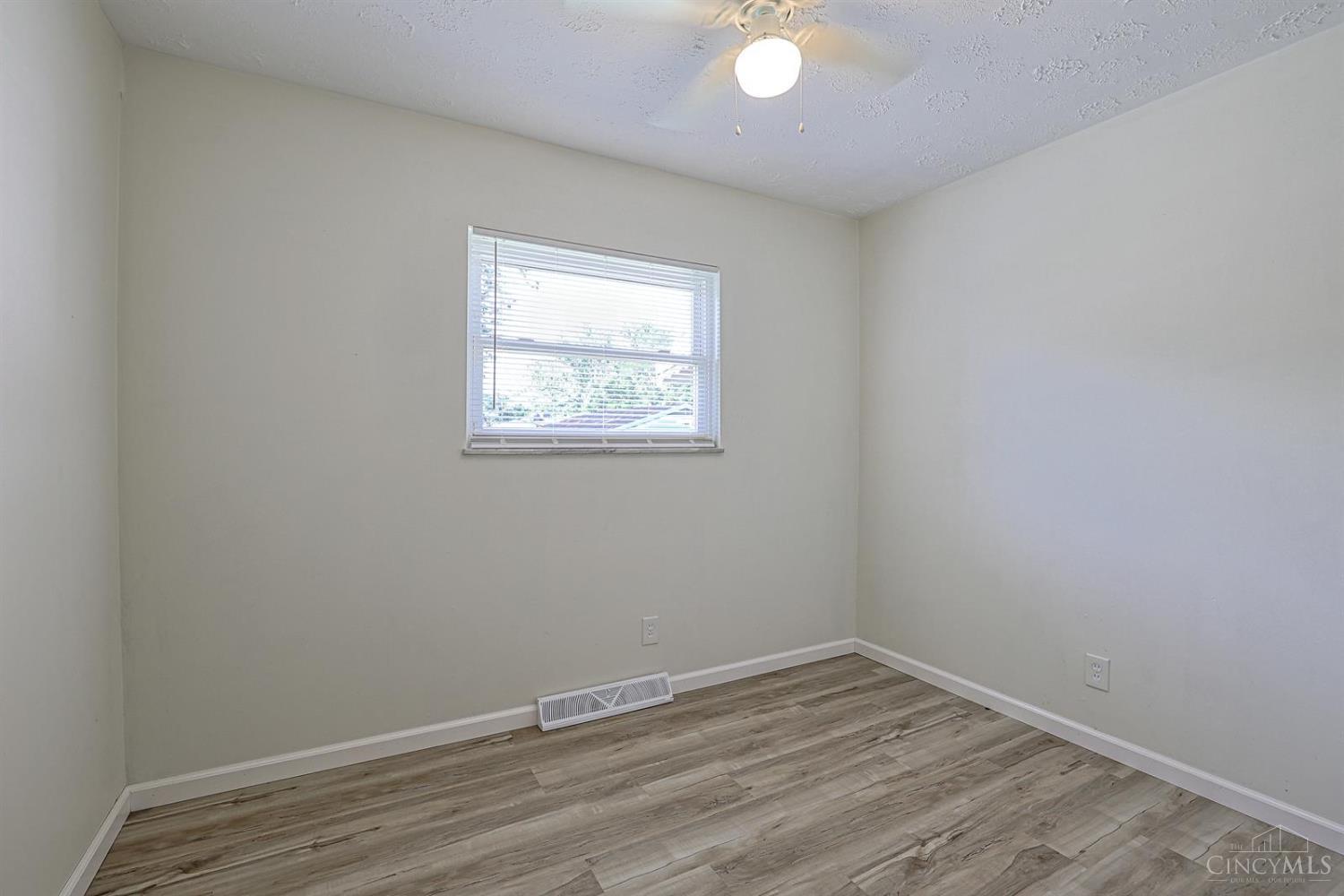 3065 Aquadale Lane, Cincinnati, OH, 45211 — photo 18