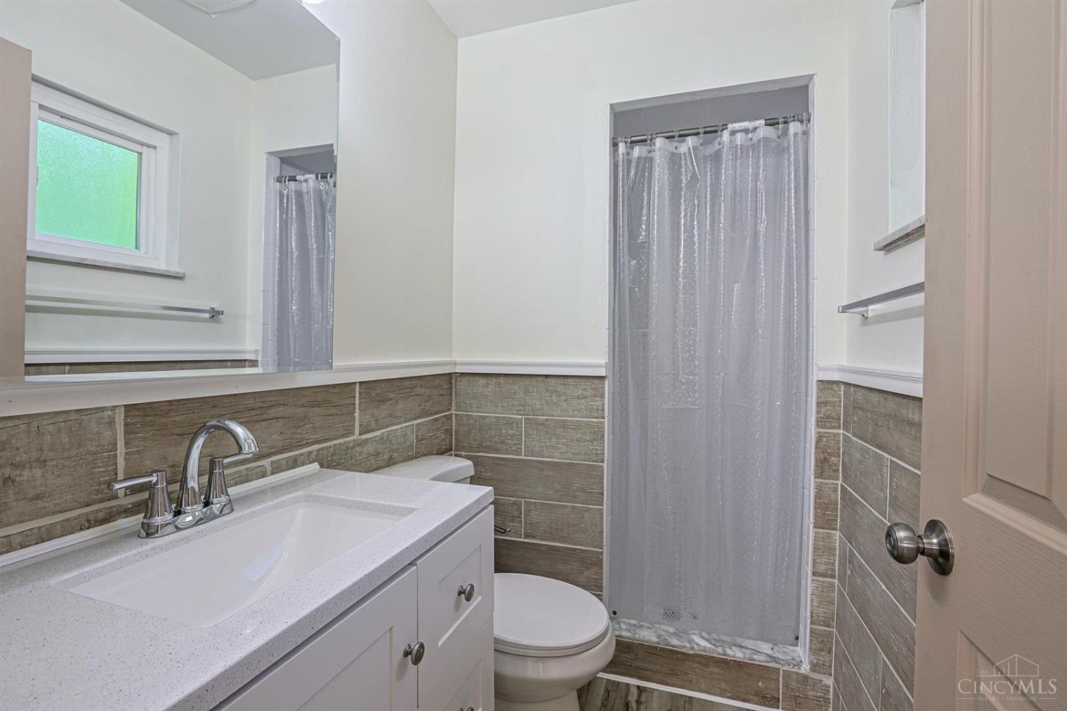 3065 Aquadale Lane, Cincinnati, OH, 45211 — photo 17