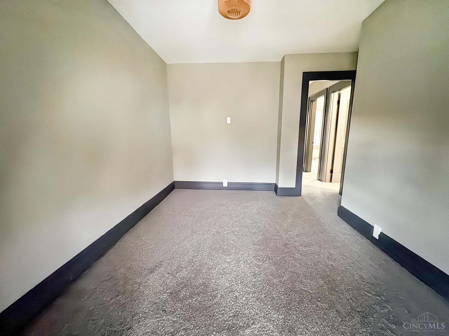 3472 Woodburn Avenue, Cincinnati, OH, 45207 — photo 31