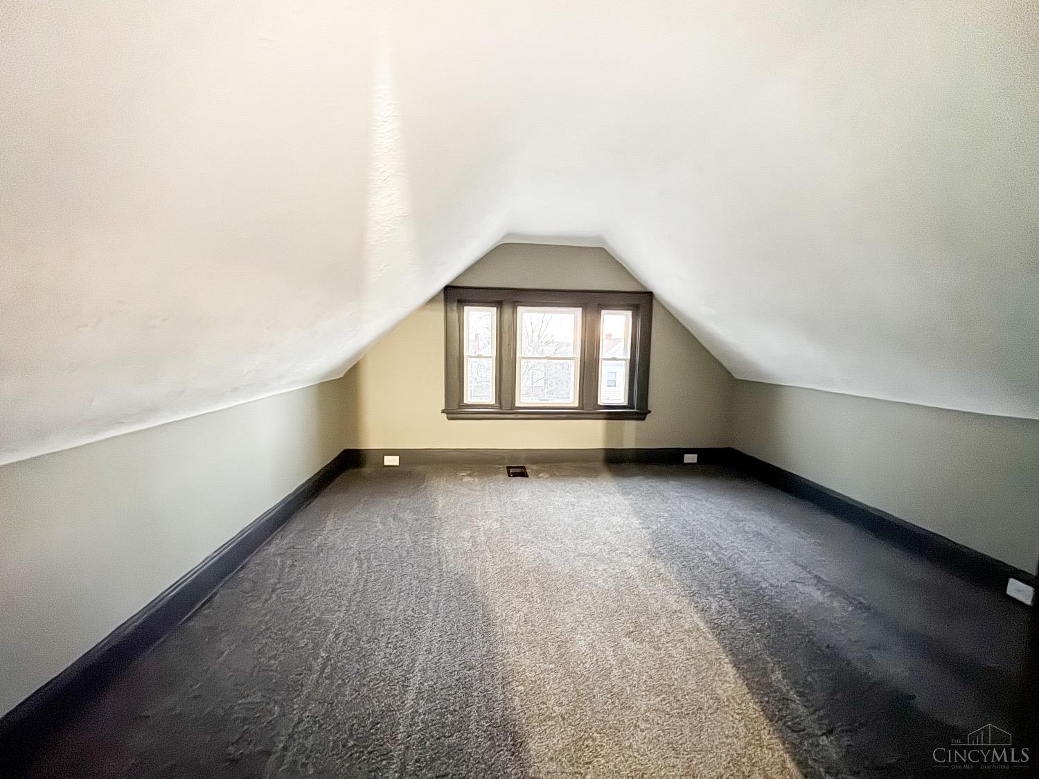 3472 Woodburn Avenue, Cincinnati, OH, 45207 — photo 37