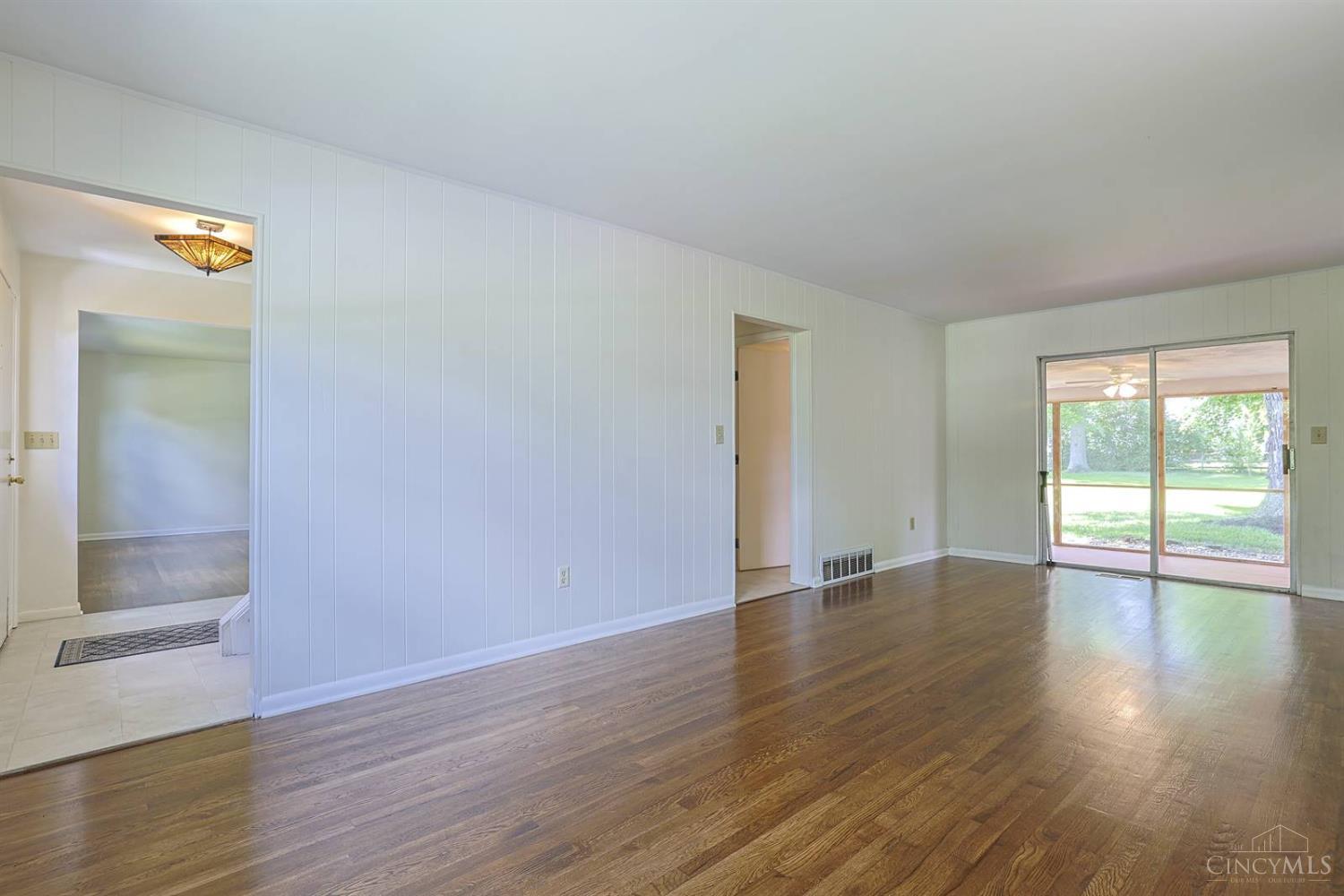 10639 Weil Road, Montgomery, OH, 45249 — photo 13