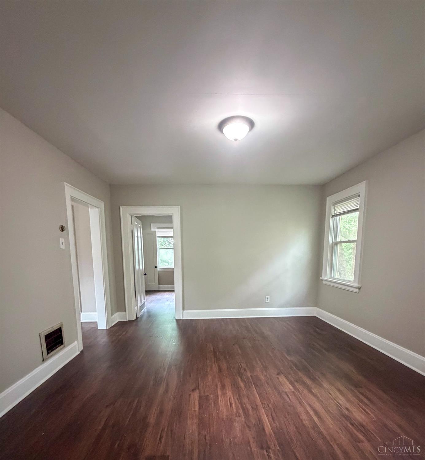 916 Elberon Avenue, Cincinnati, OH, 45205 — photo 7