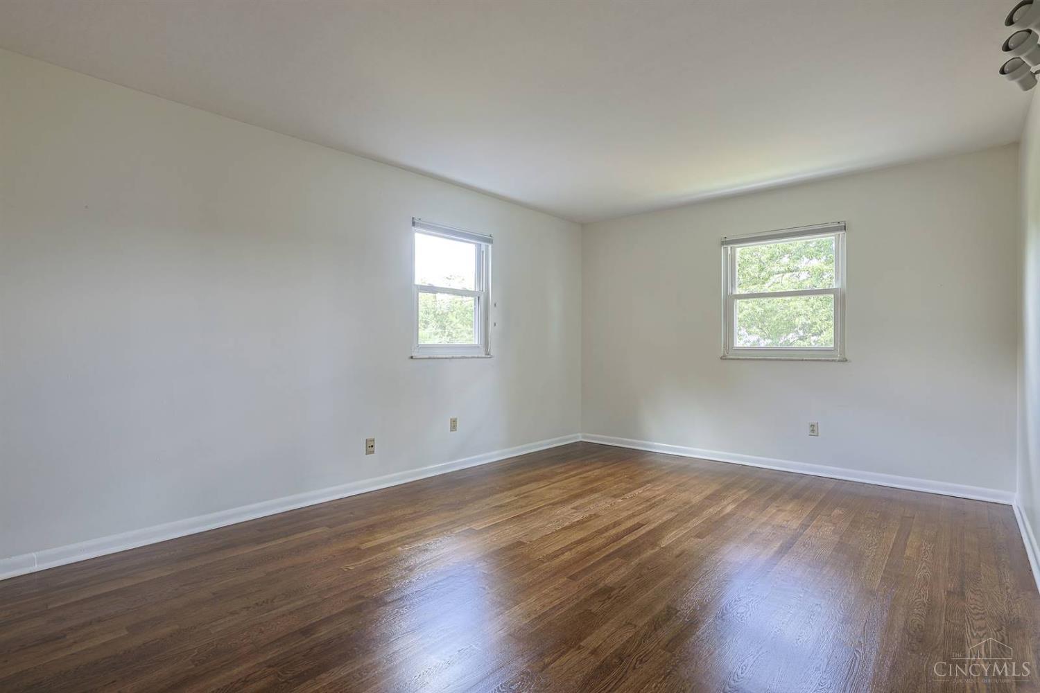 10639 Weil Road, Montgomery, OH, 45249 — photo 27