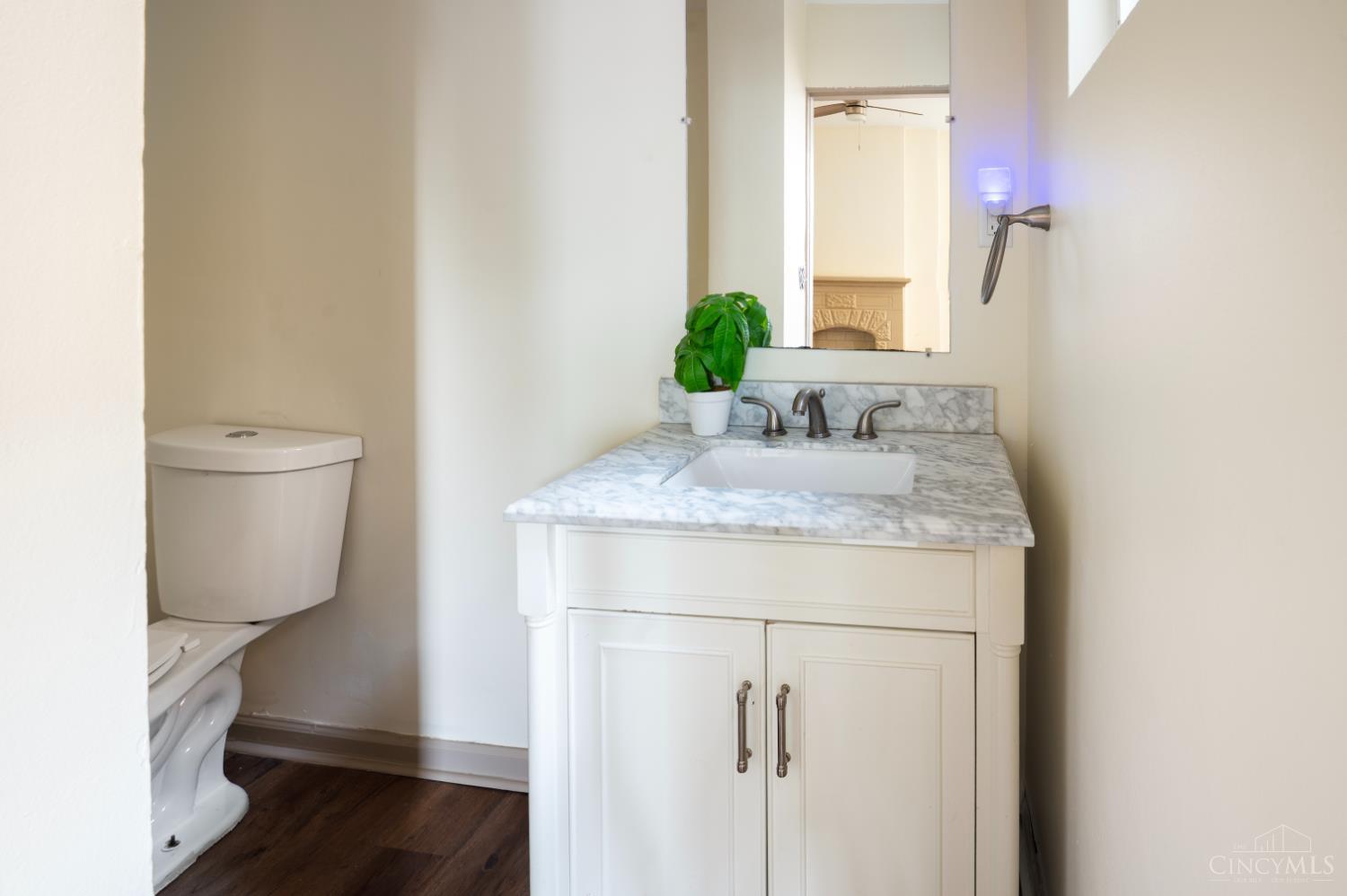 1237 Laidlaw Avenue, Cincinnati, OH, 45237 — photo 12