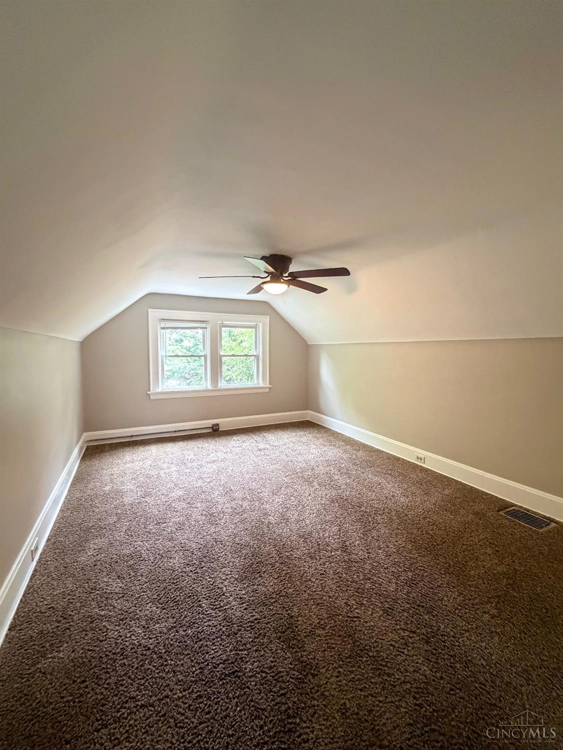 916 Elberon Avenue, Cincinnati, OH, 45205 — photo 15