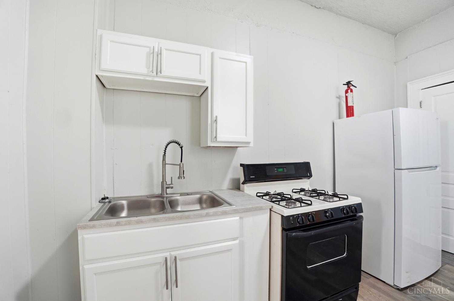 506 Maple Street, Elmwood Place, OH, 45216 — photo 12